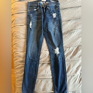 Frame le skinny de Jeanne, ripped skinny jeans in size 29